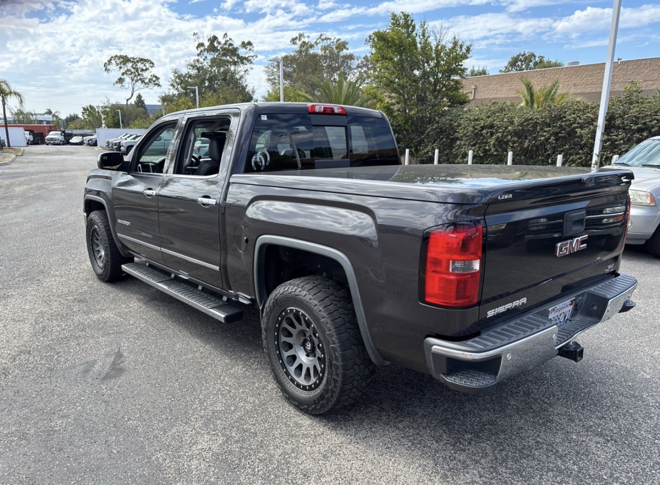 2015 Gmc Sierra 1500 SLT photo 2