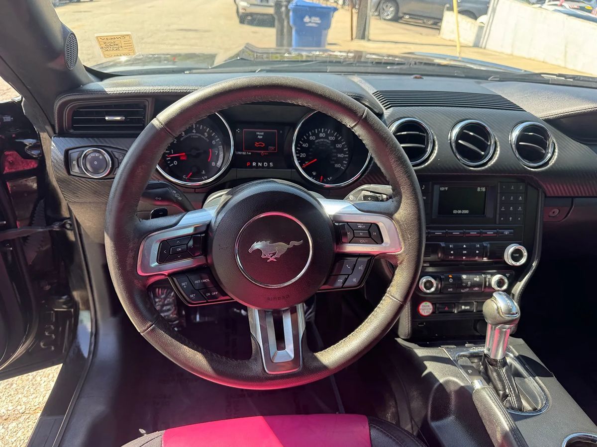 2015 Ford Mustang V6 Convertible photo 18