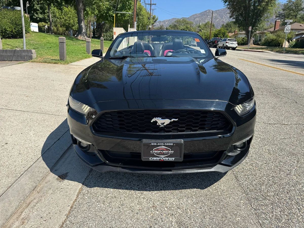 2015 Ford Mustang V6 Convertible photo 2