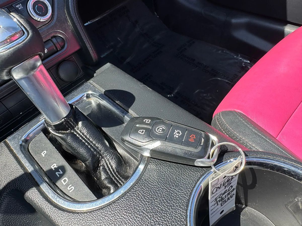 2015 Ford Mustang V6 Convertible photo 19