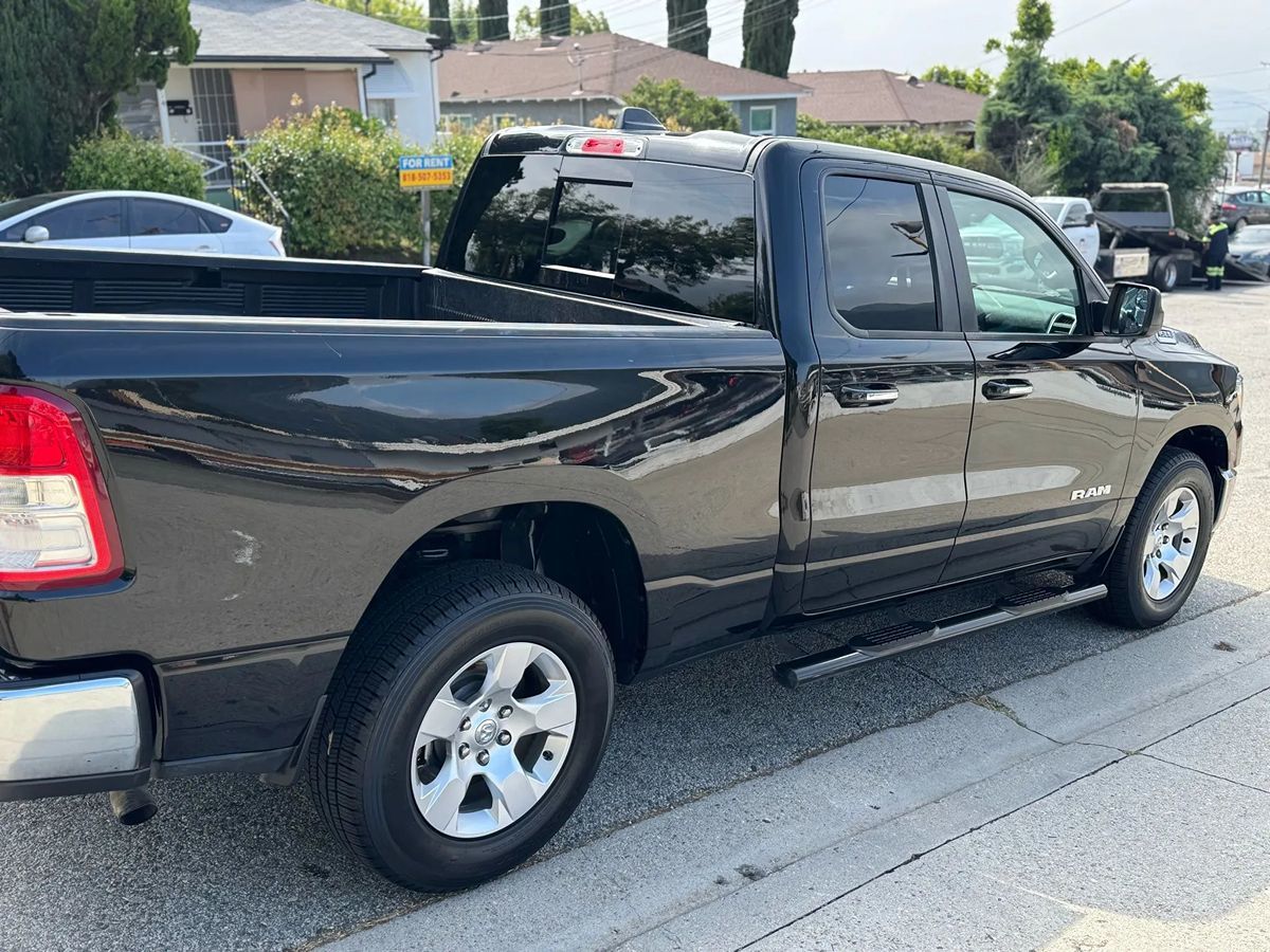 2020 Ram 1500 Big Horn Lone Star photo 3