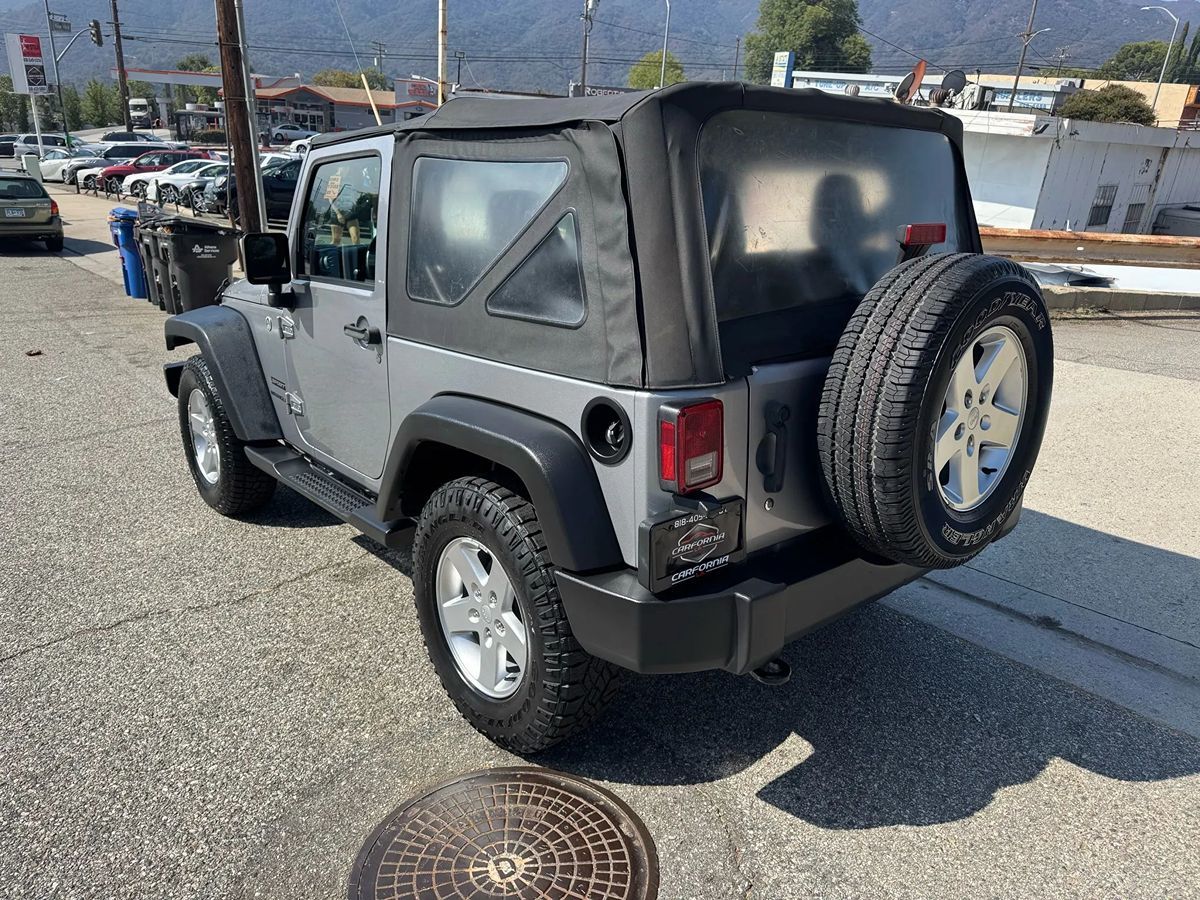 2016 Jeep Wrangler Sport photo 4