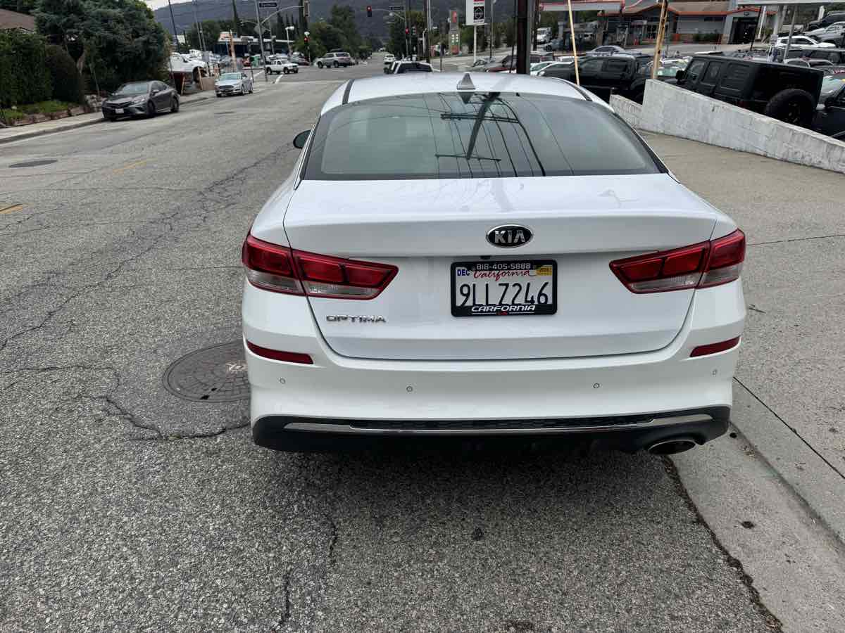 2019 Kia Optima LX S photo 4