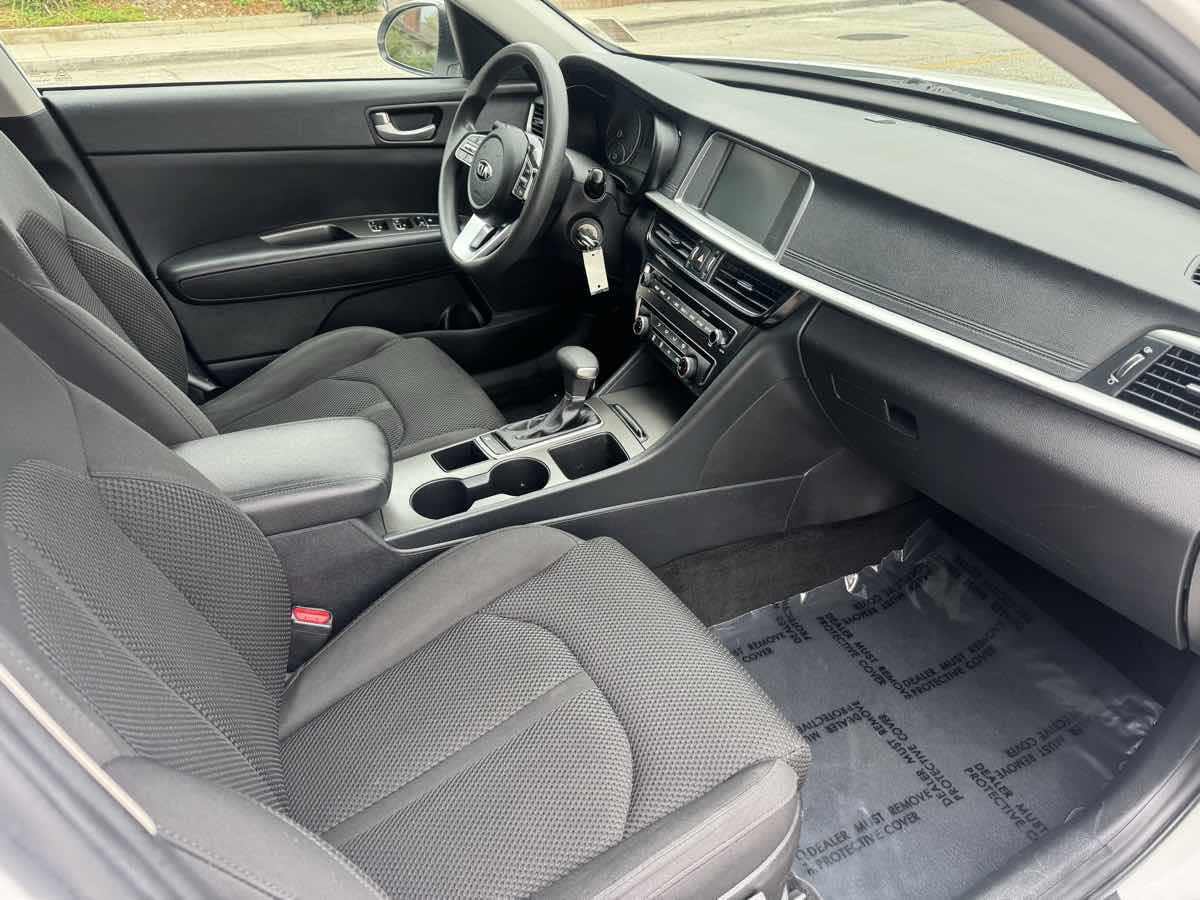 2019 Kia Optima LX S photo 9