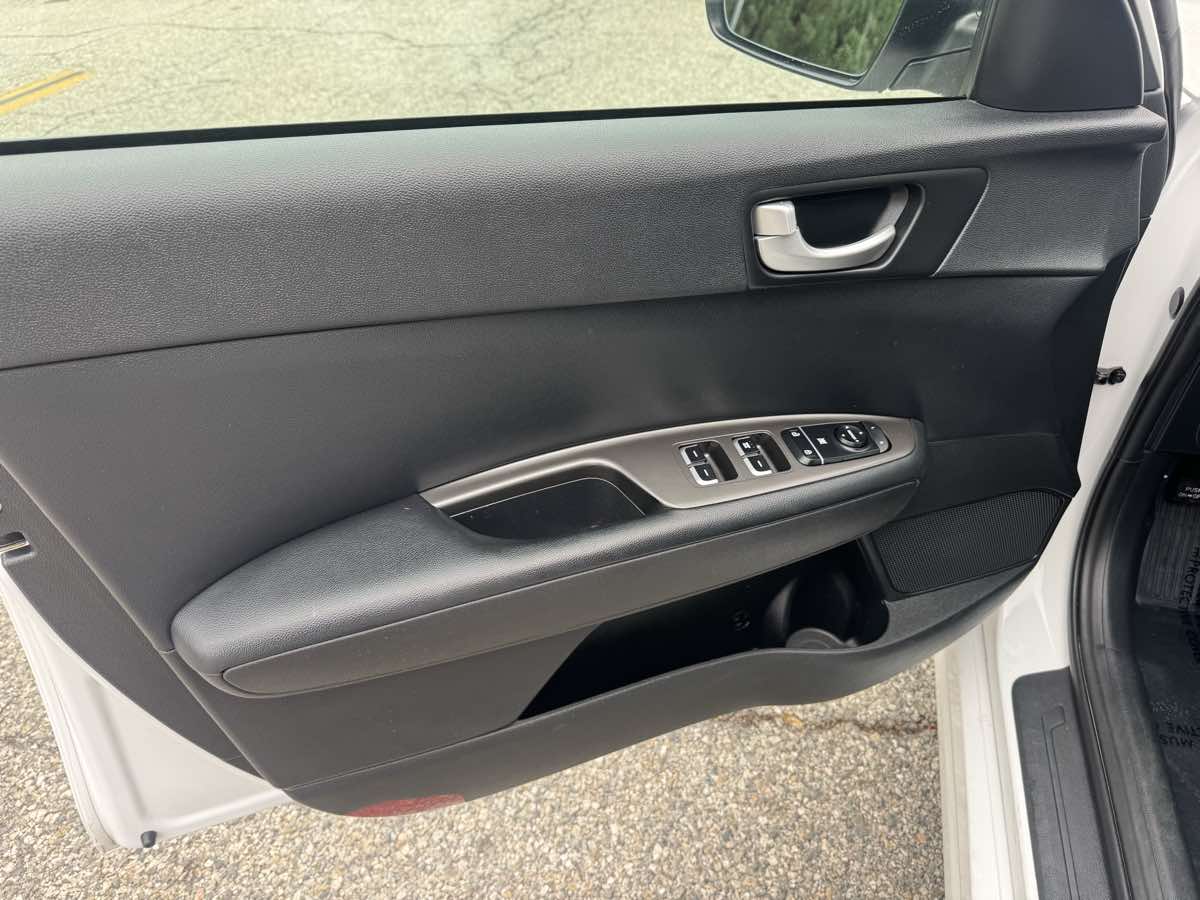 2019 Kia Optima LX S photo 11