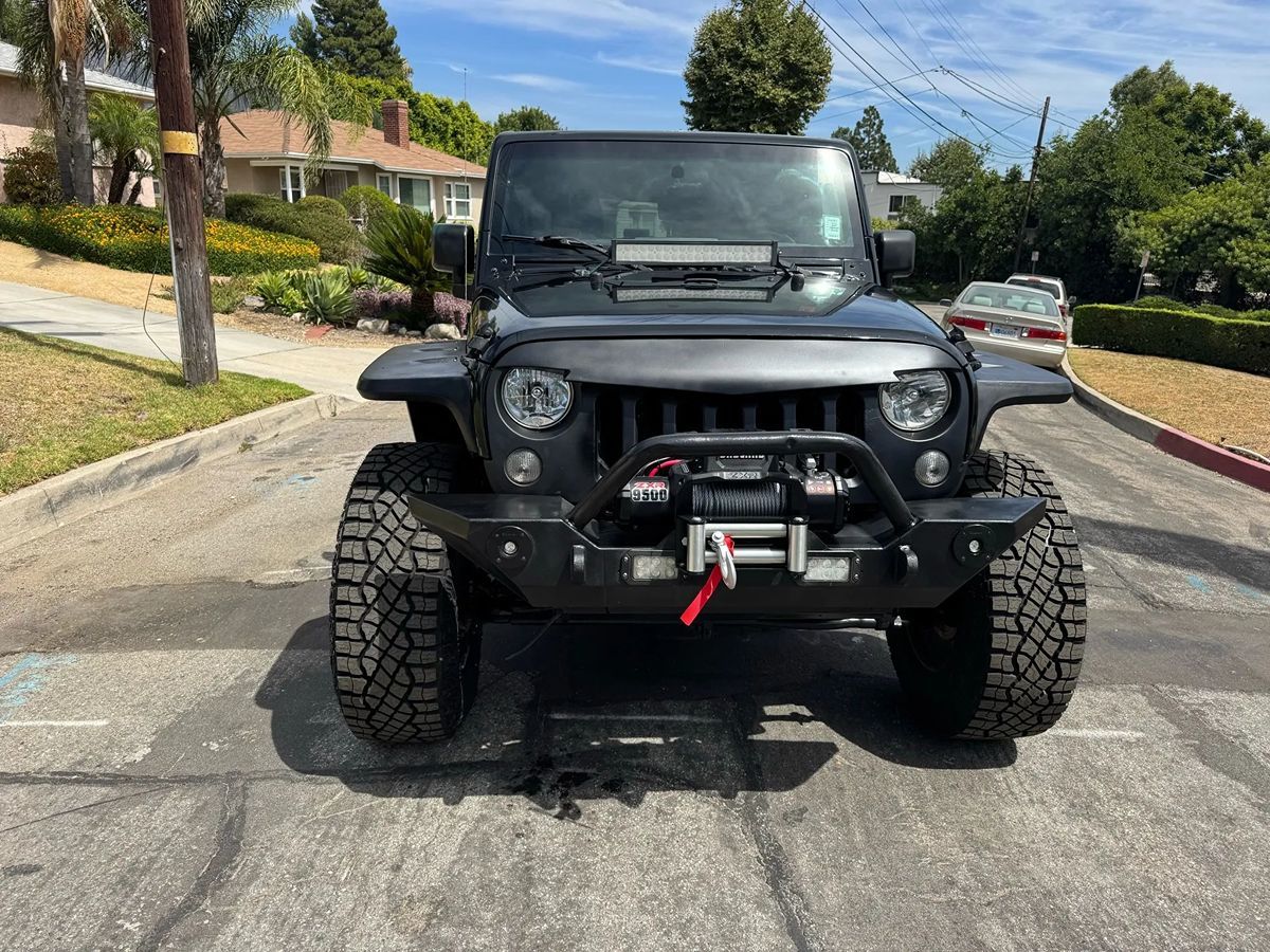 2015 Jeep Wrangler Unlimited Sport photo 3