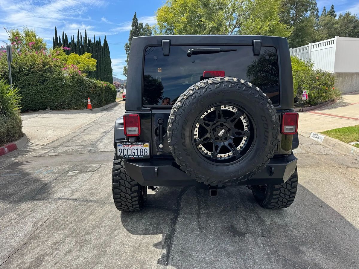 2015 Jeep Wrangler Unlimited Sport photo 11