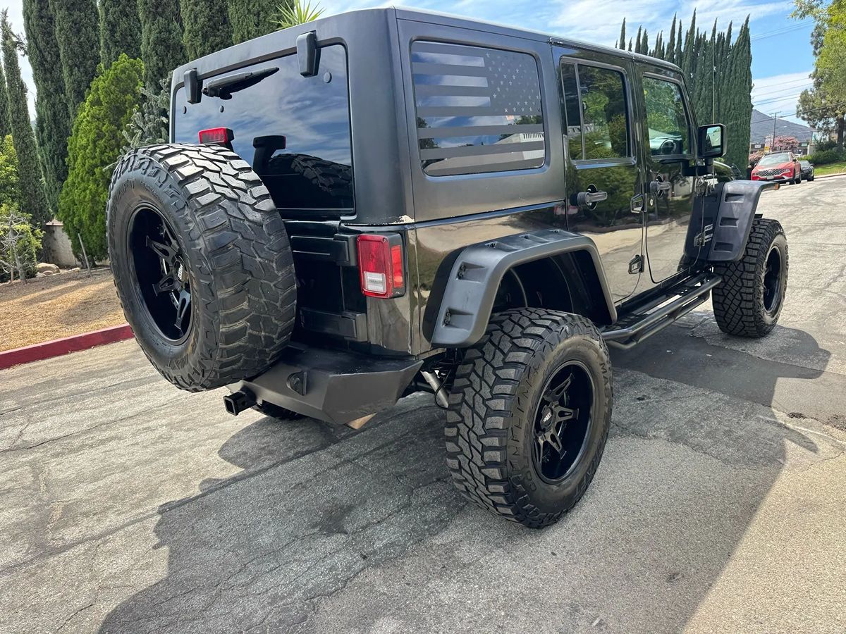 2015 Jeep Wrangler Unlimited Sport photo 9