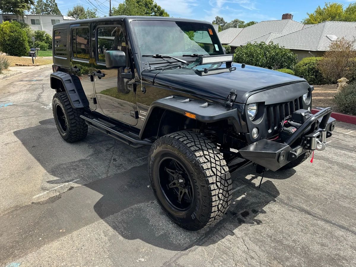 2015 Jeep Wrangler Unlimited Sport photo 2