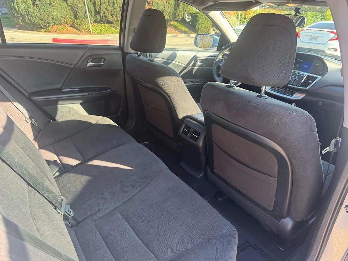 2014 Honda Accord EX photo 15