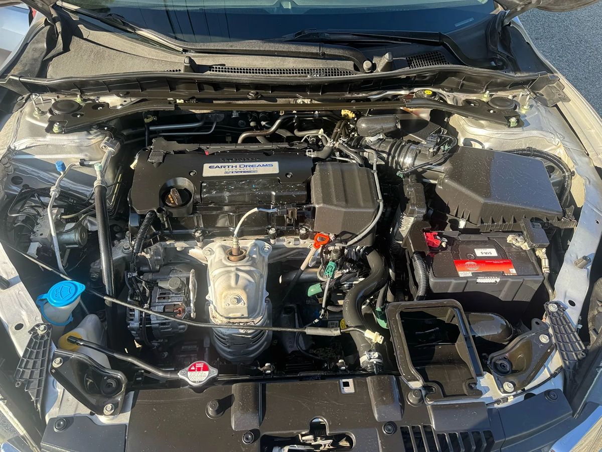 2014 Honda Accord EX photo 19