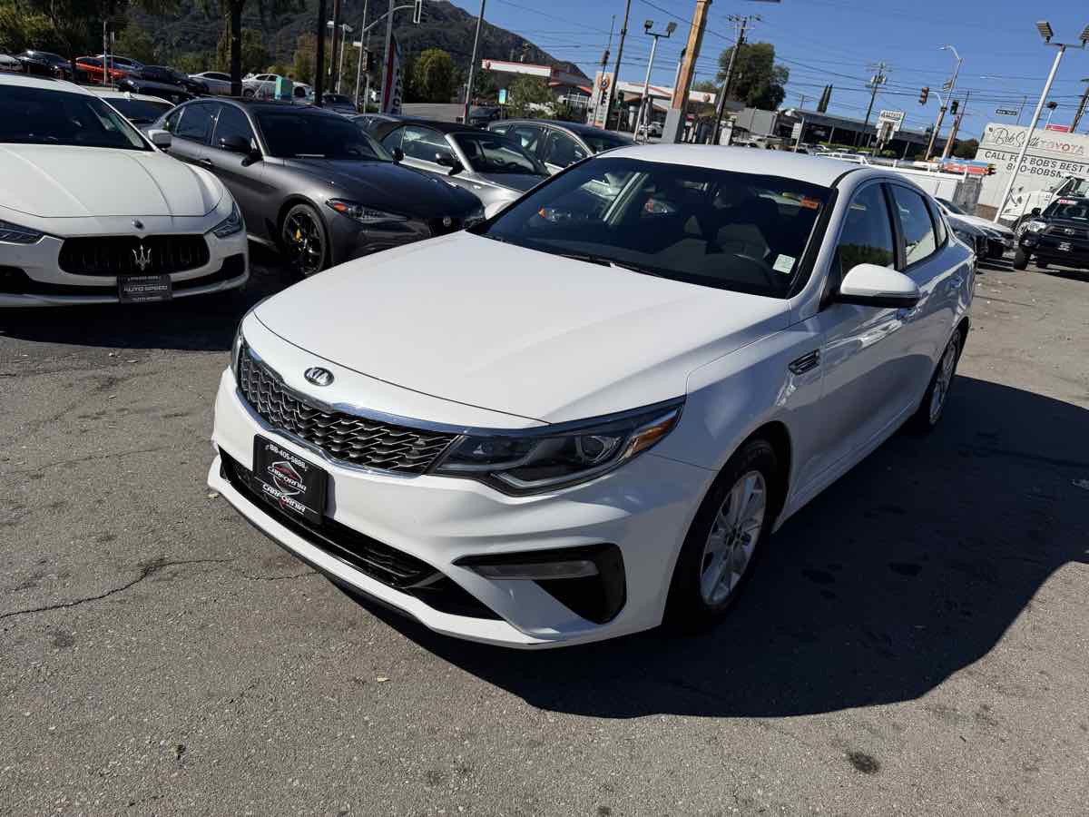 2019 Kia Optima LX S photo 3