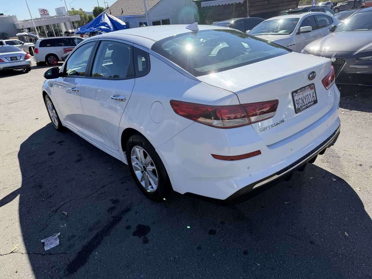 2019 Kia Optima LX S photo 4