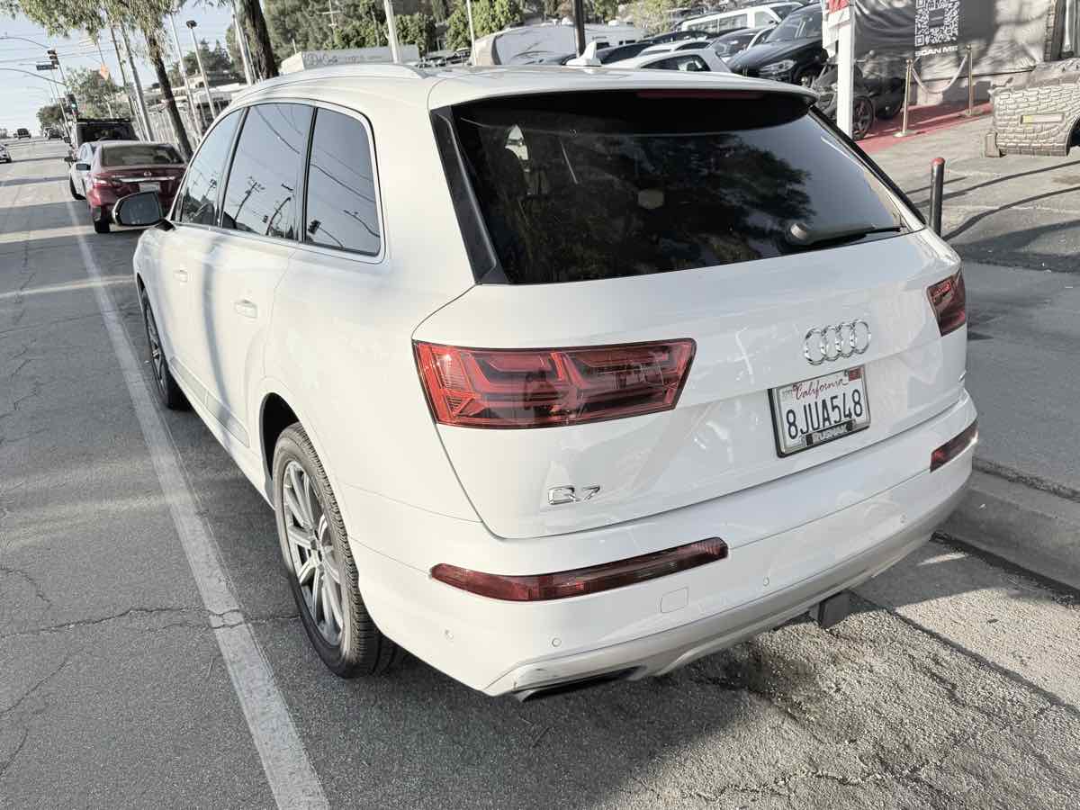 2019 Audi Q7 Prestige 55 photo 2