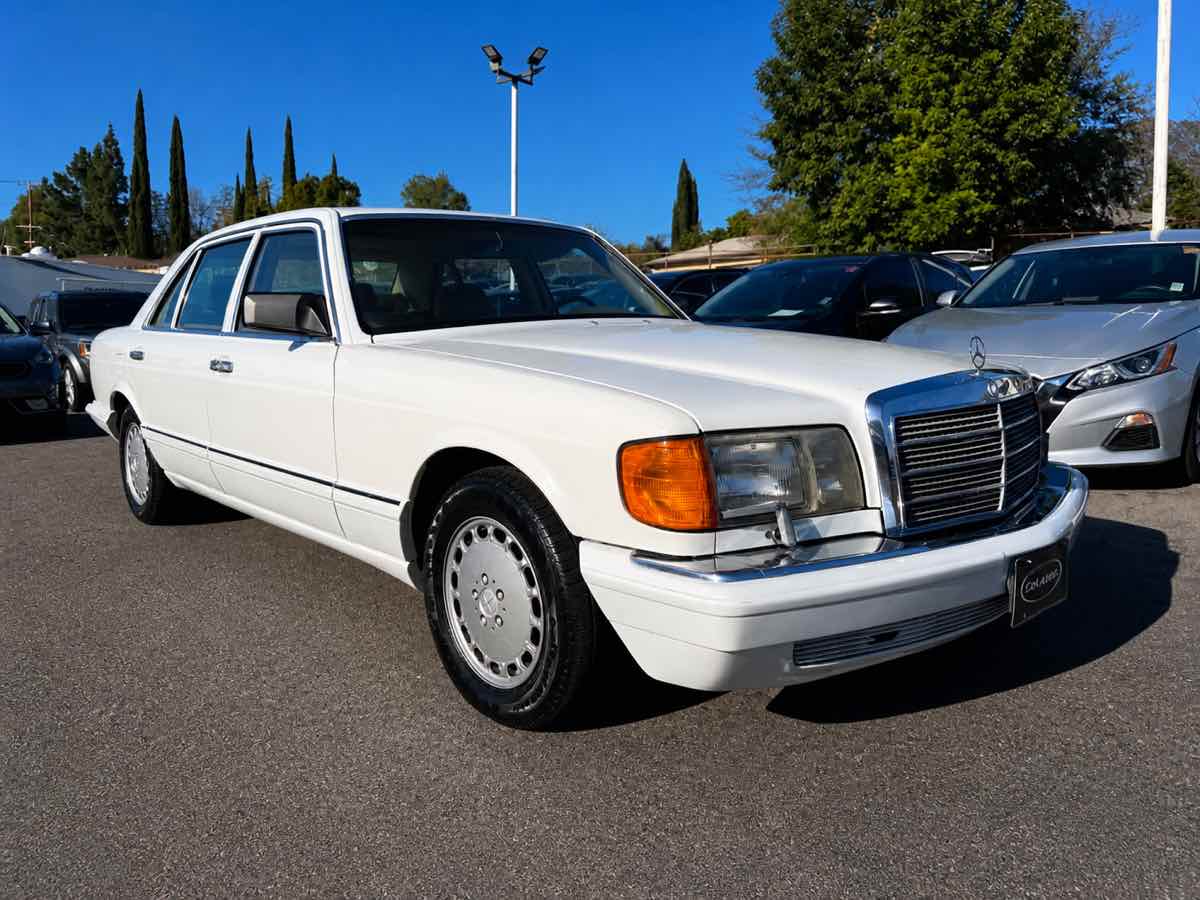 1991 Mercedes-Benz 560SEL 4dr Sedan