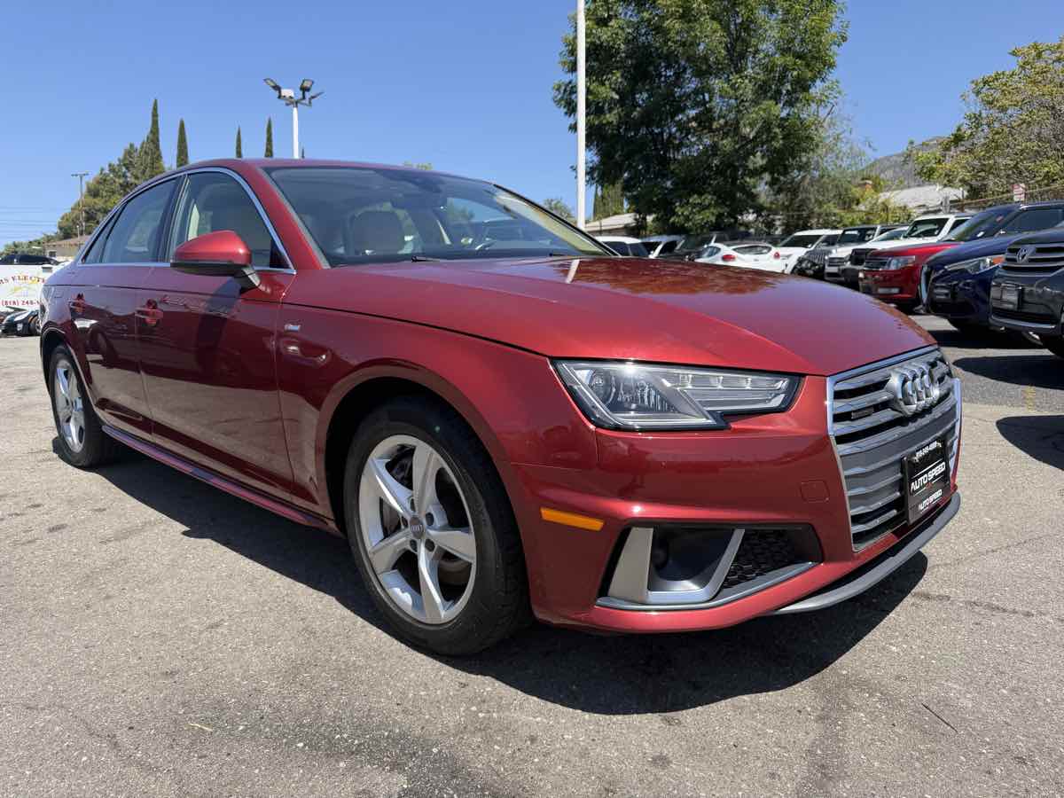 2019 Audi A4 2.0T quattro S tronic Premium's photo