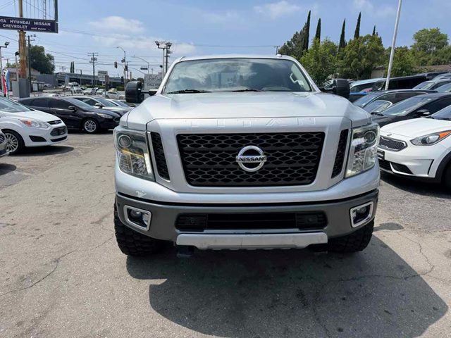 2016 Nissan Titan XD PRO-4X Crew Cab 4WD