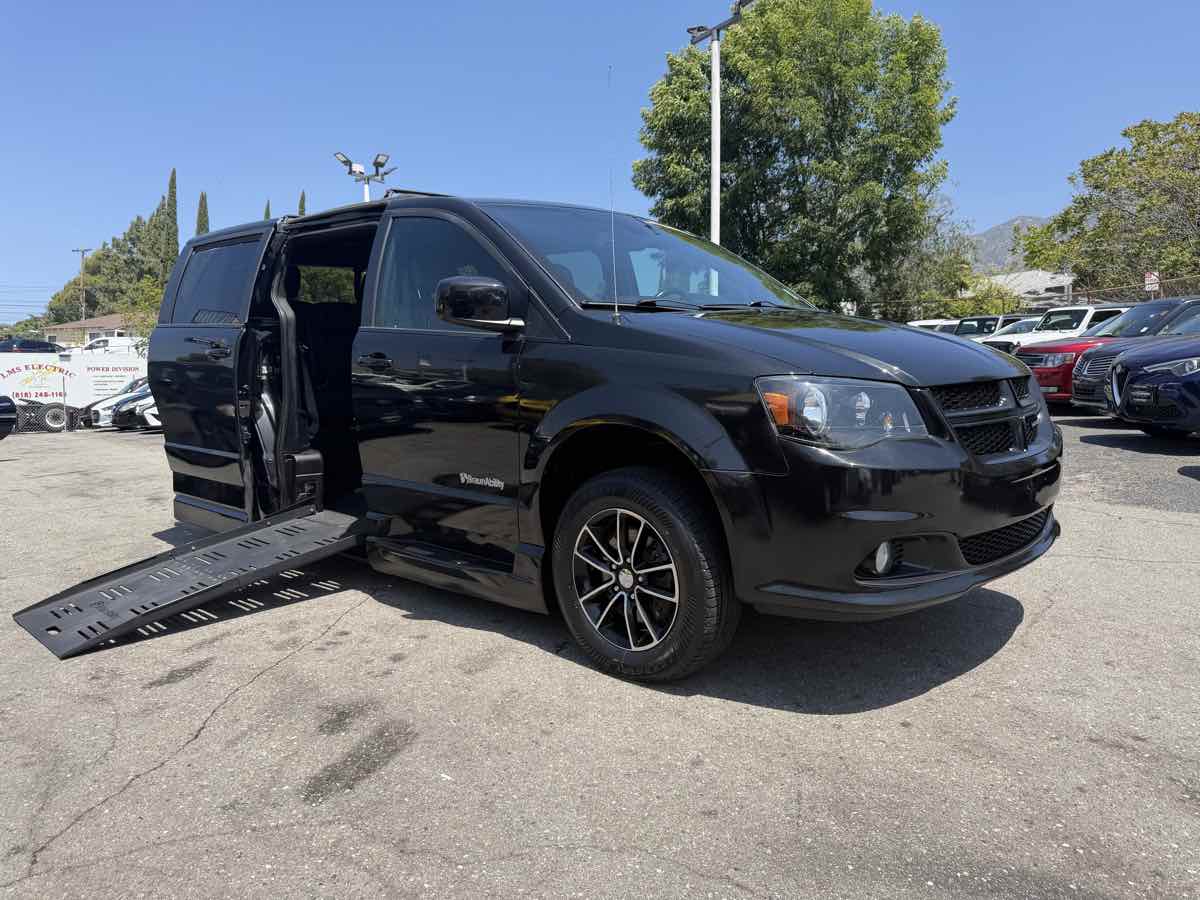 2019 Dodge Grand Caravan GT (Fleet)'s photo