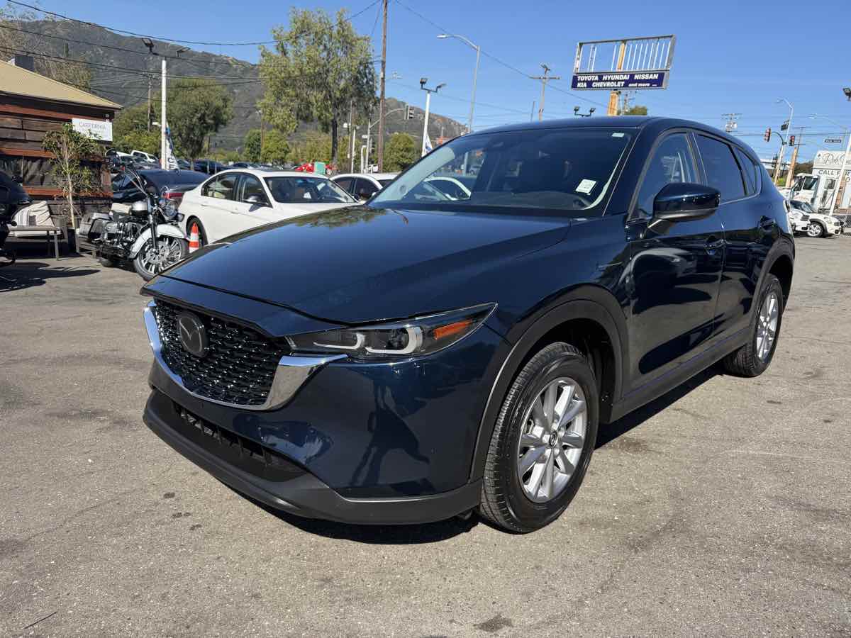View vehicle photo 2