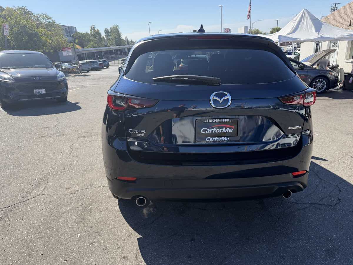 View vehicle photo 4