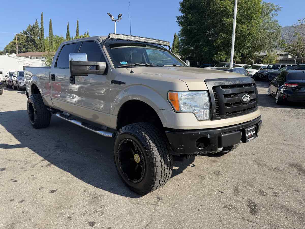 2010 Ford F-150 XLT 4x4 SuperCrew 145-in's photo