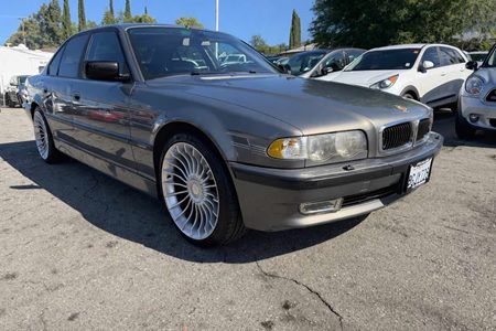 2001 BMW 7 Series 740iA