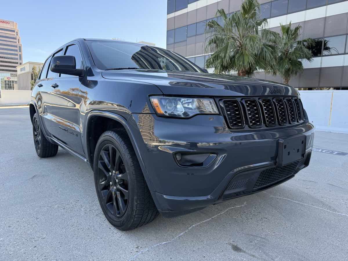 2018 Jeep Grand Cherokee Altitude 4WD's photo