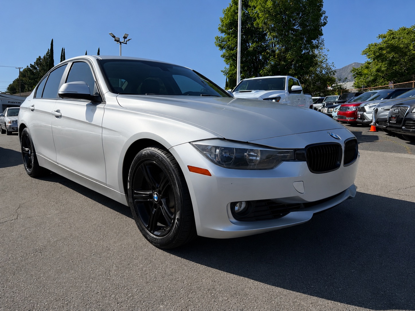 2012 BMW 3 Series 328i Sedan's photo