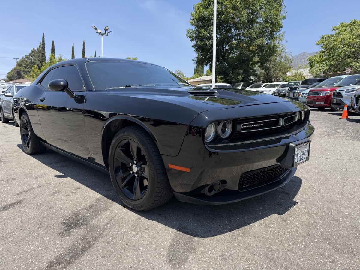 2018 Dodge Challenger SXT's photo