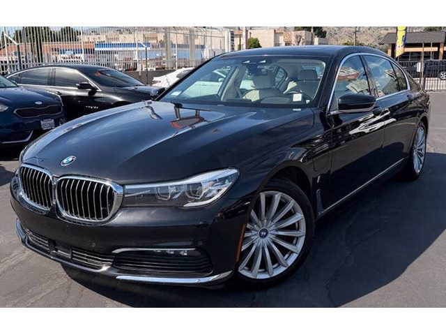 2018 BMW 7 Series 740e xDrive iPerformance AWD