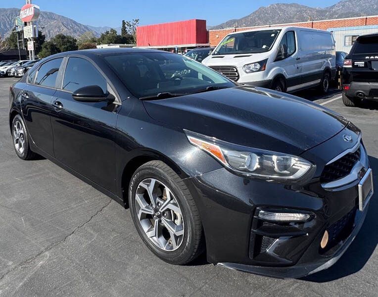 2019 Kia Forte LXS AT's photo