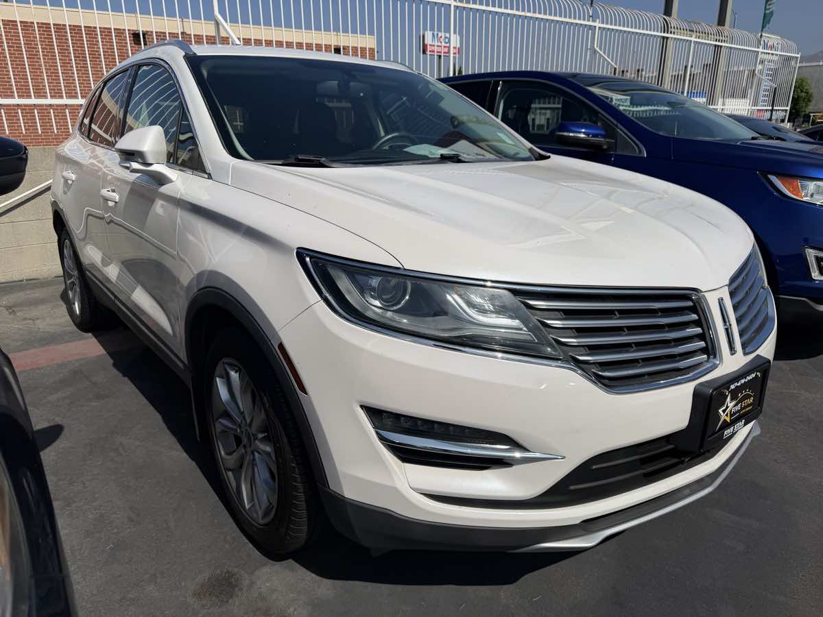 2017 Lincoln MKC Select FWD's photo