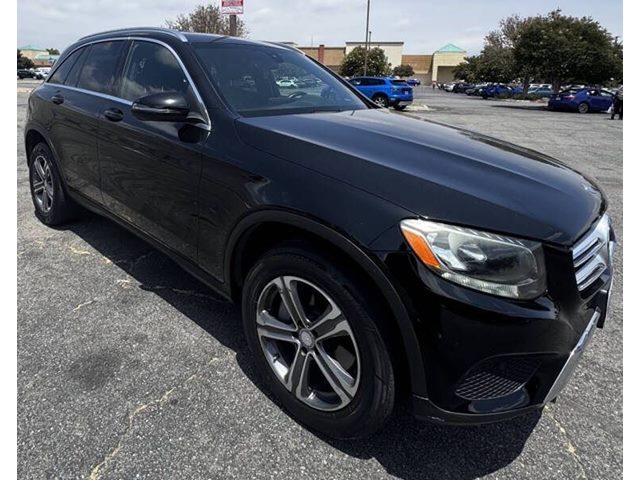 2017 Mercedes-Benz GLC 300