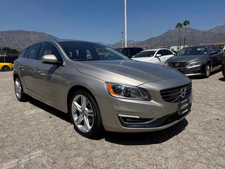 2016 Volvo V60 T5 Drive-E Platinum