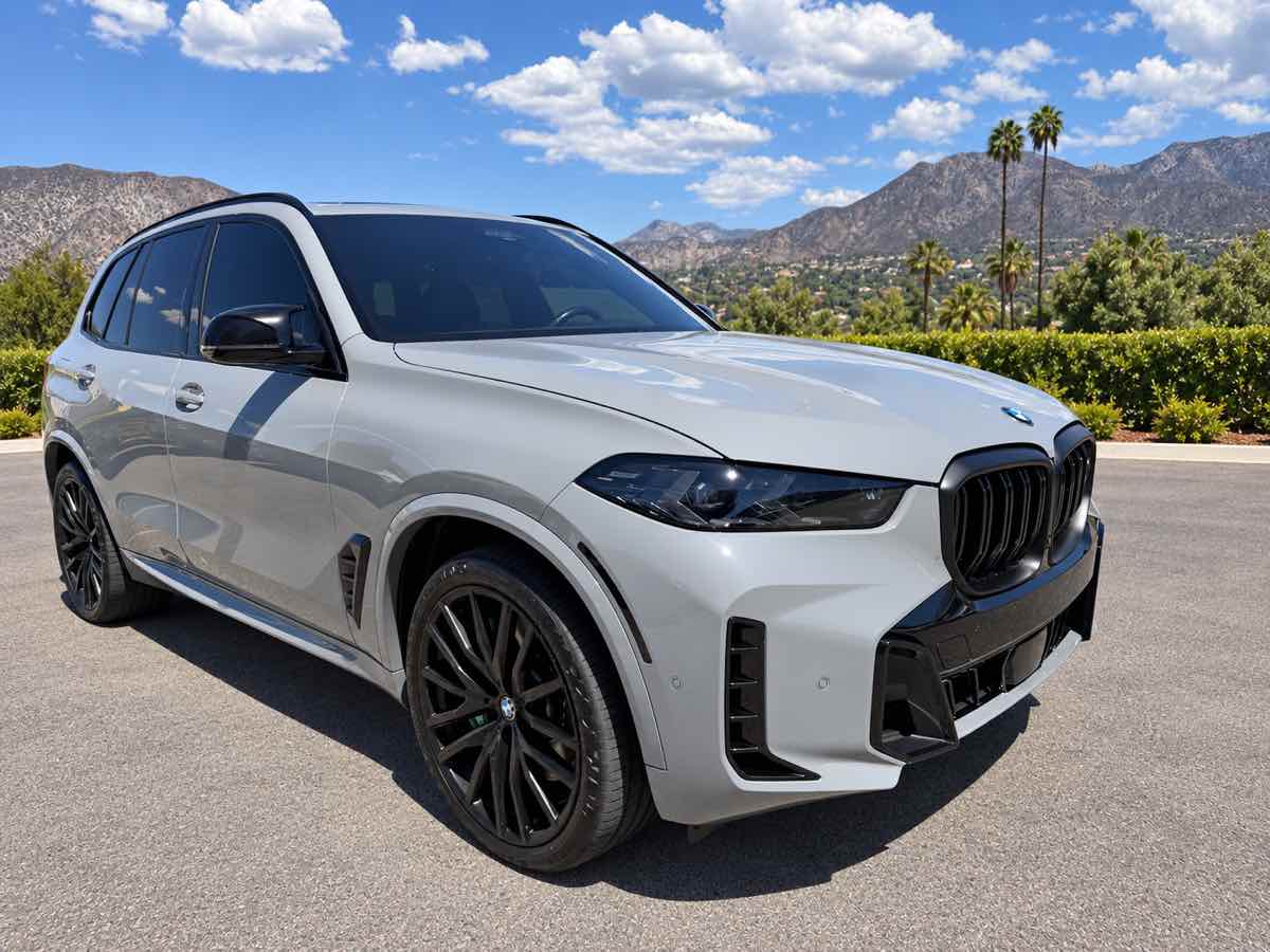 2024 BMW X5 M60i