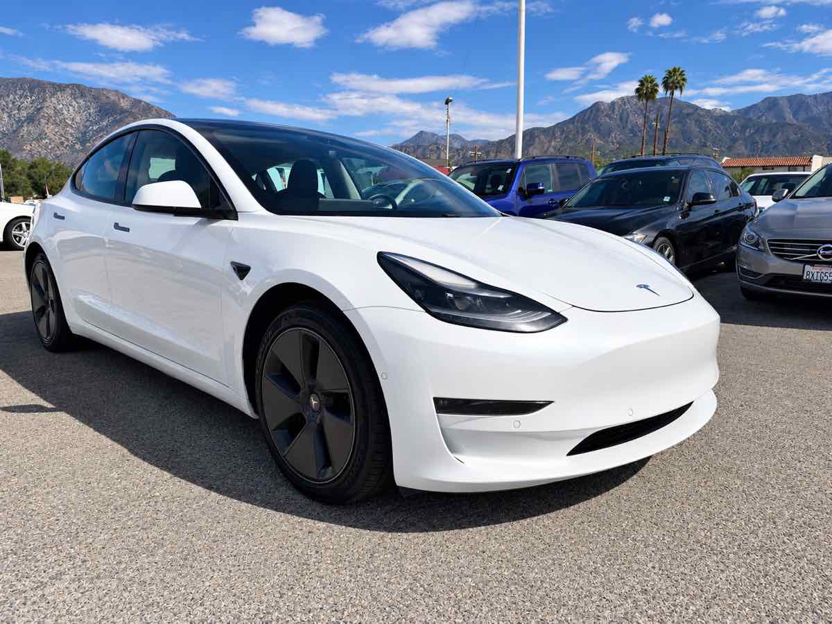 2021 Tesla Model 3 Standard Range Plus