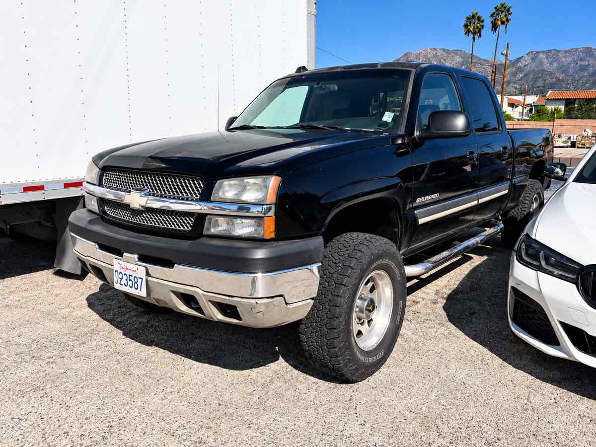 2004 Chevrolet Silverado 2500HD LS