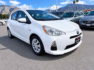 View 2012 Toyota Prius c
