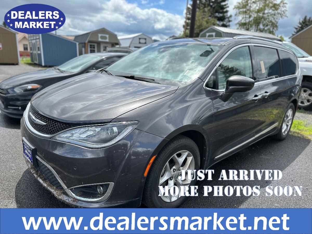 2018 Chrysler Pacifica Touring L Plus