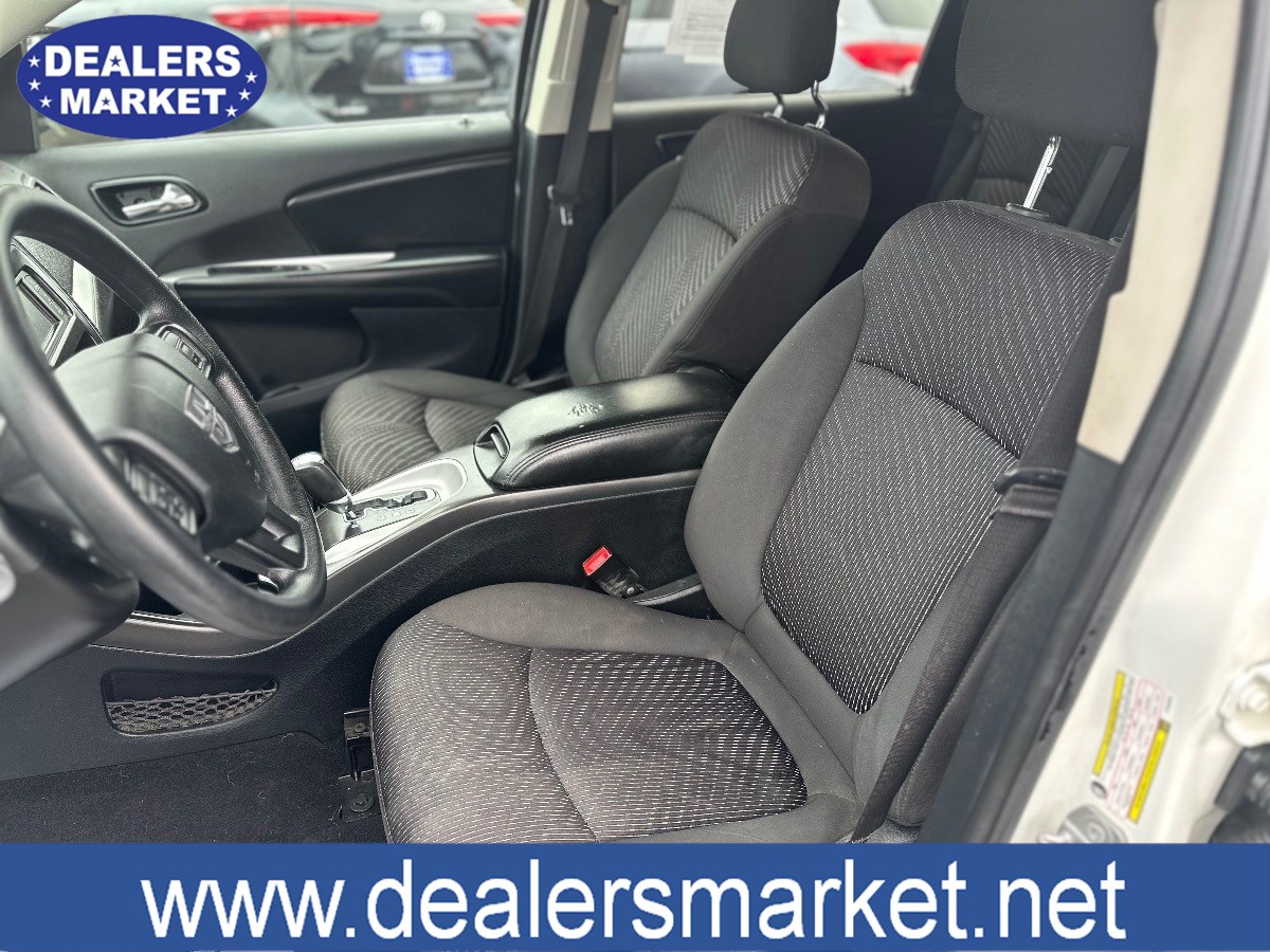 2015 Dodge Journey SXT photo 12