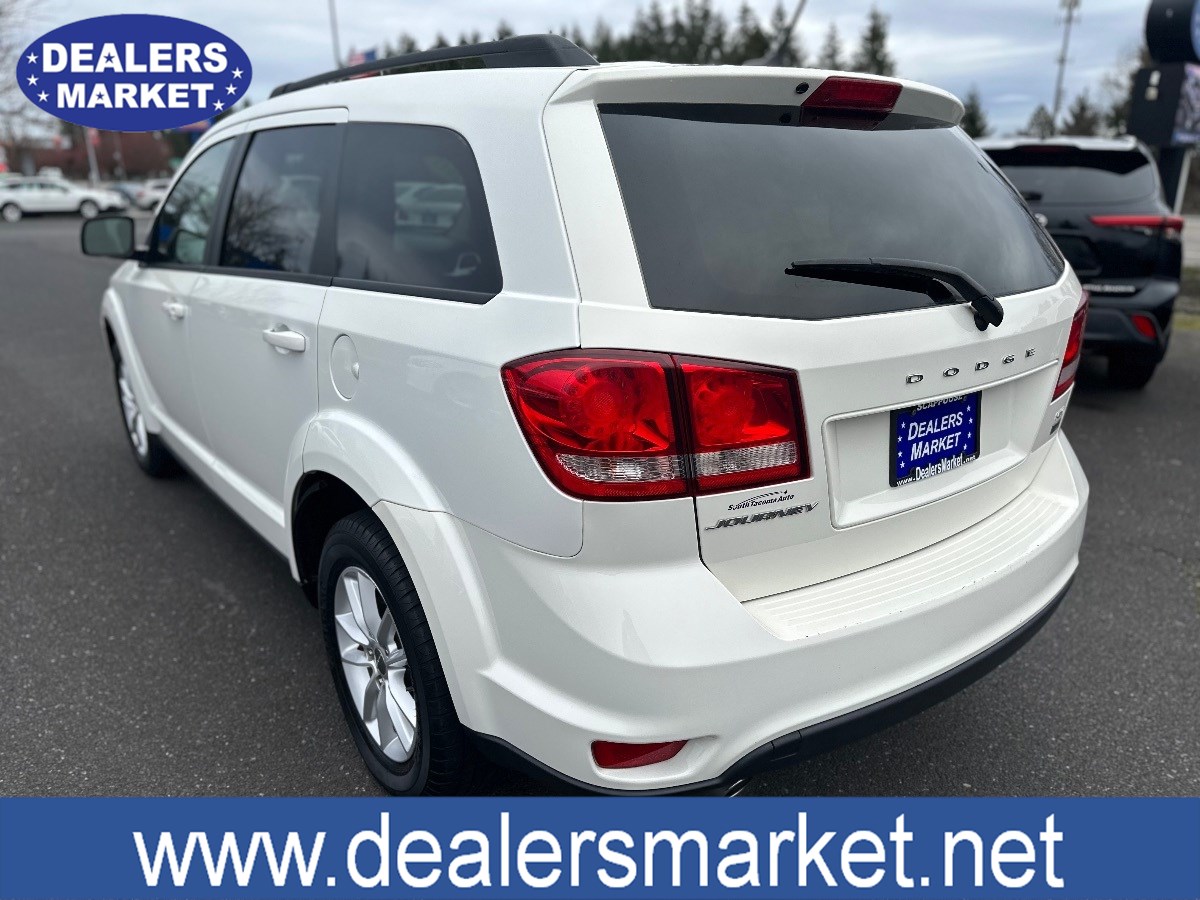 2015 Dodge Journey SXT photo 3