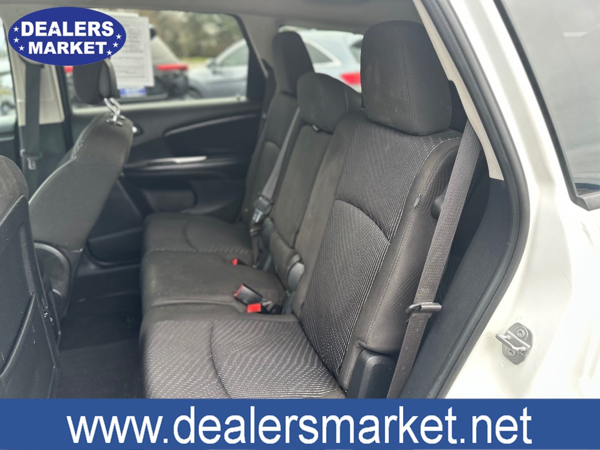 2015 Dodge Journey SXT photo 13