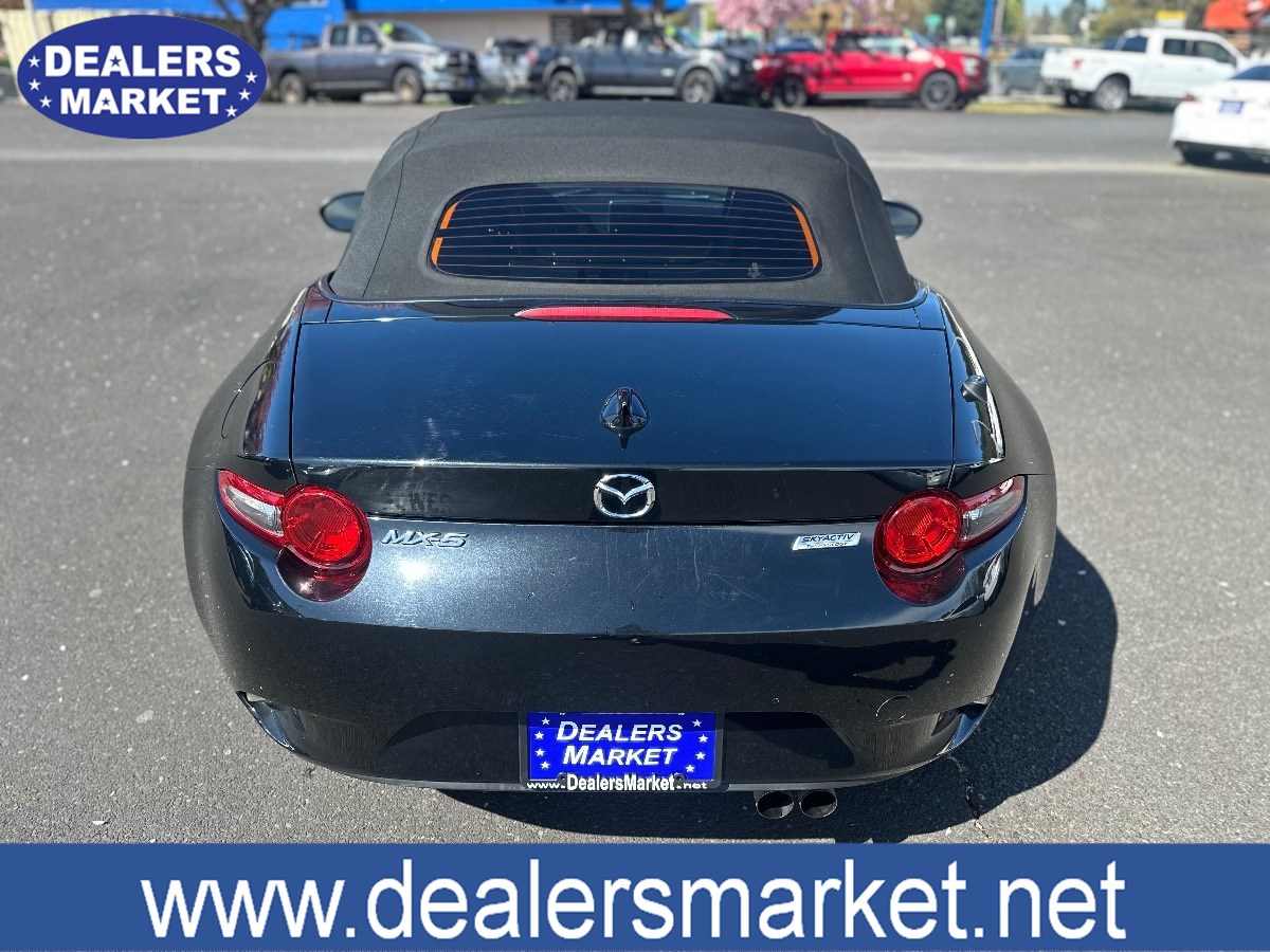2016 Mazda MX-5 Miata Miata Grand Touring photo 8