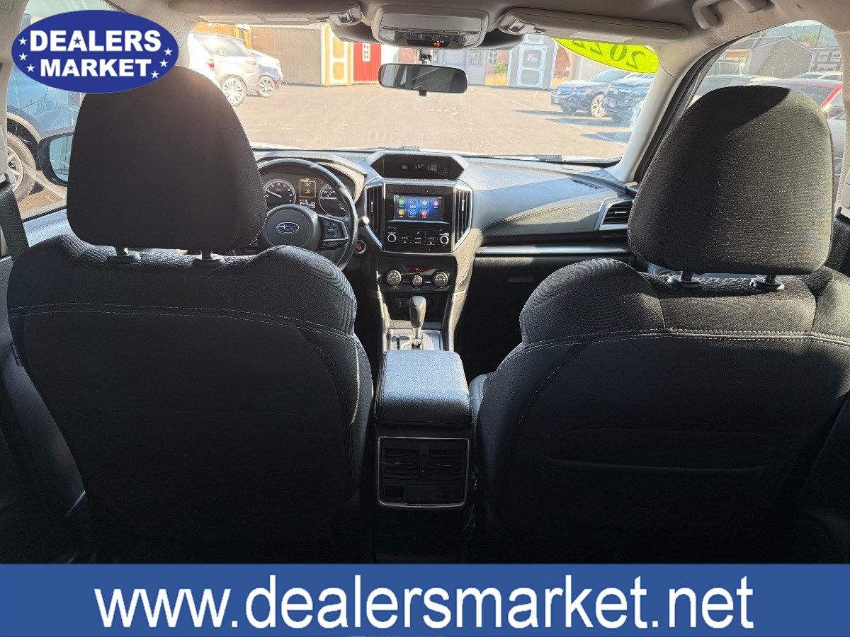 2022 Subaru Forester Premium photo 15