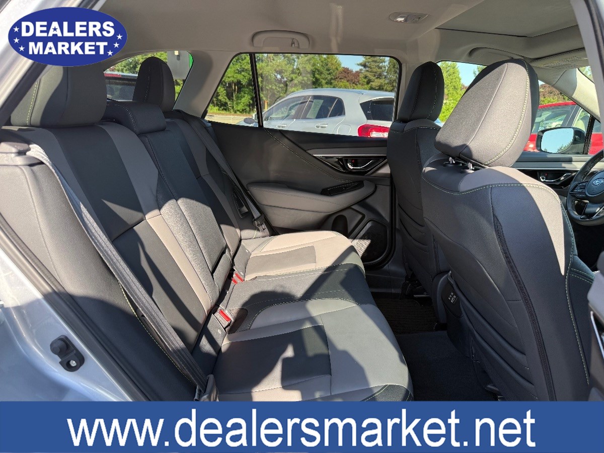 2024 Subaru Outback Onyx Edition photo 17