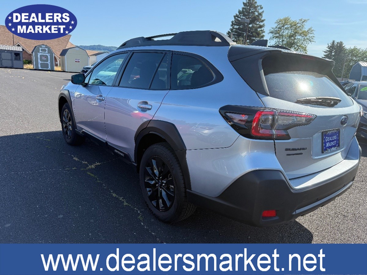 2024 Subaru Outback Onyx Edition photo 7