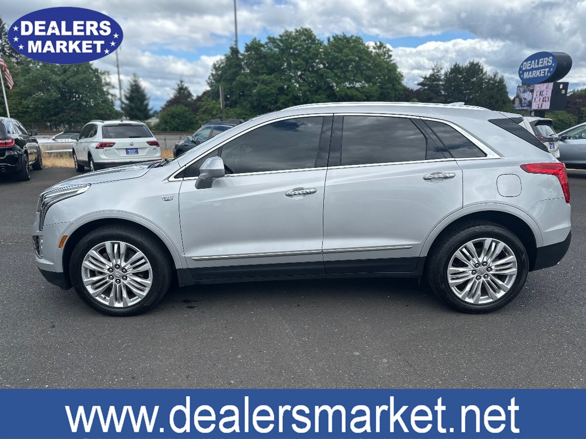 2019 Cadillac XT5 Premium Luxury photo 2