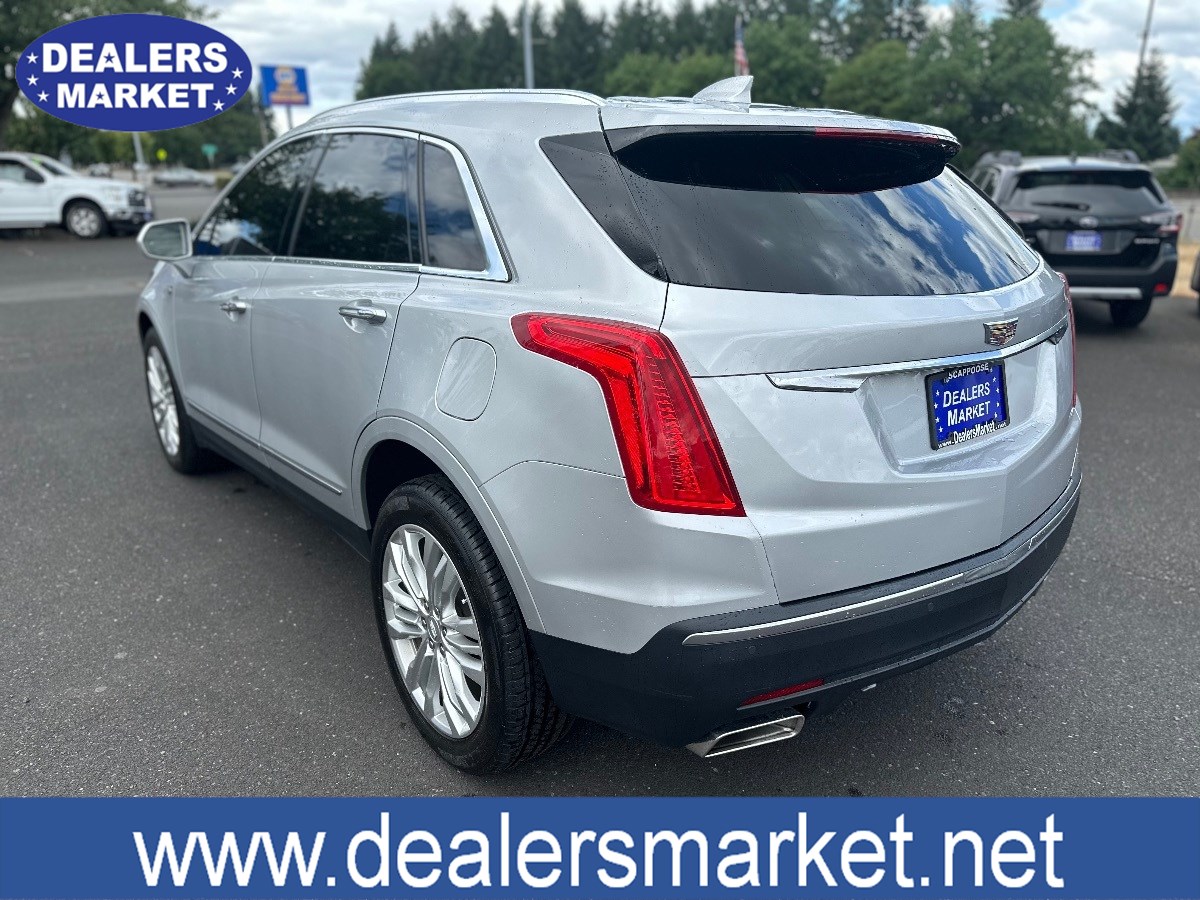 2019 Cadillac XT5 Premium Luxury photo 3