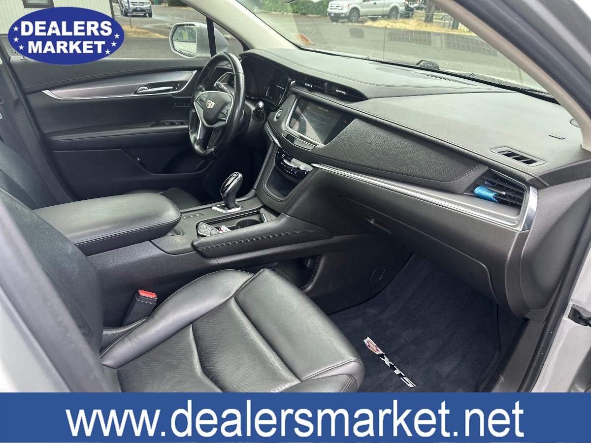 2019 Cadillac XT5 Premium Luxury photo 24