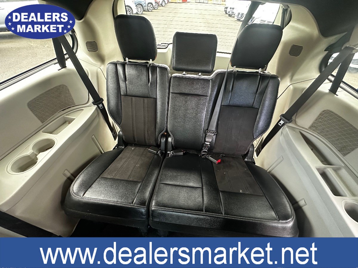 2020 Dodge Grand Caravan SXT photo 15
